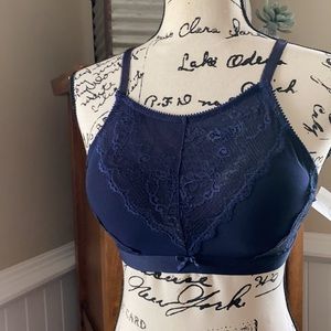 Bralette lace navy. NWT Cato brand